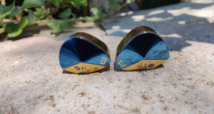 TRI x HBB KAI Unboxing Graph