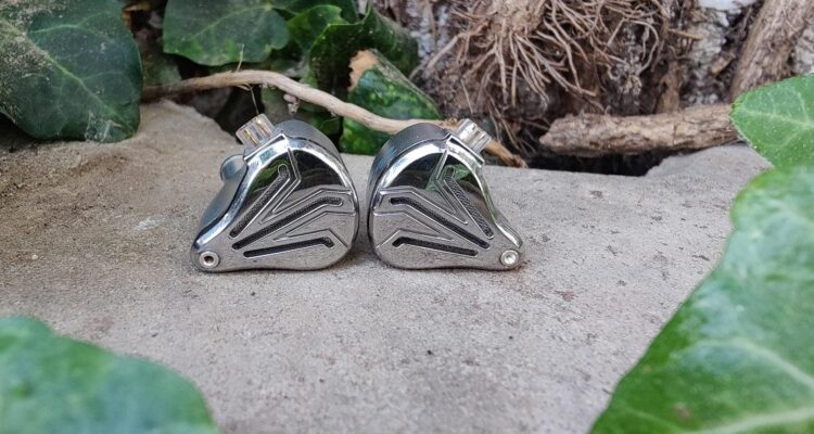 TRN Bax EST Review 6 e1659268237400