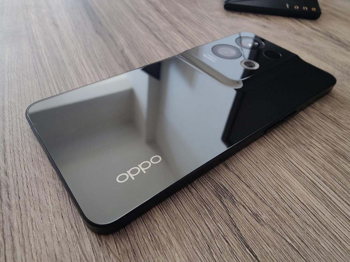OPPO Reno8 Pro 5G Review • AudioAI