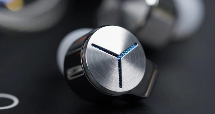 FiiO JadeAudio JD7 2 e1666957549700