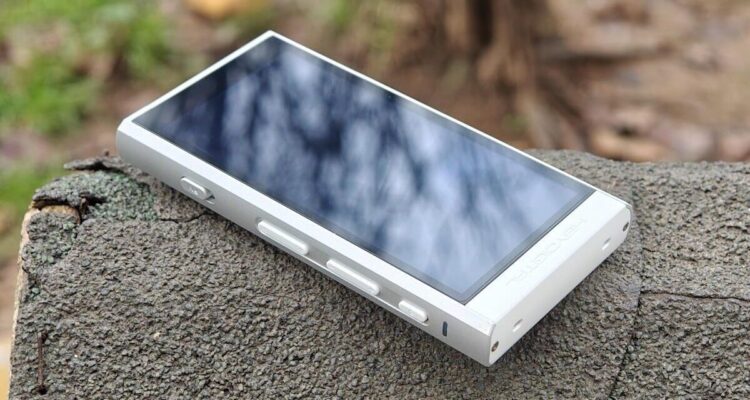 HiBy Digital M300 DAP Review