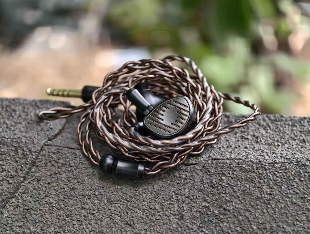 Kiwi Ears Septet Review 121 Kiwi Ears Septet Review