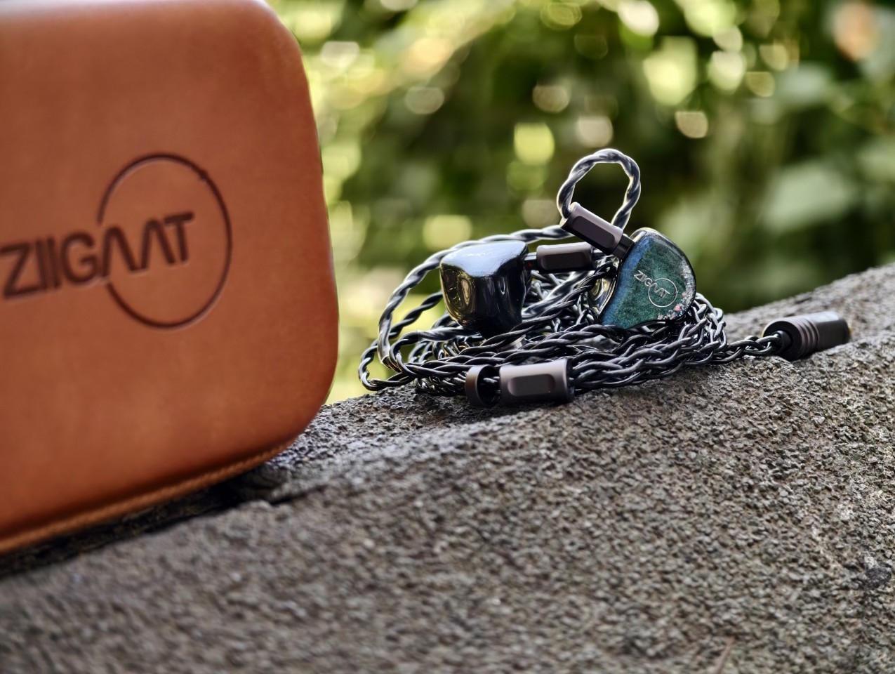 ZiiGaat Luna Review 118 ZiiGaat Luna Review