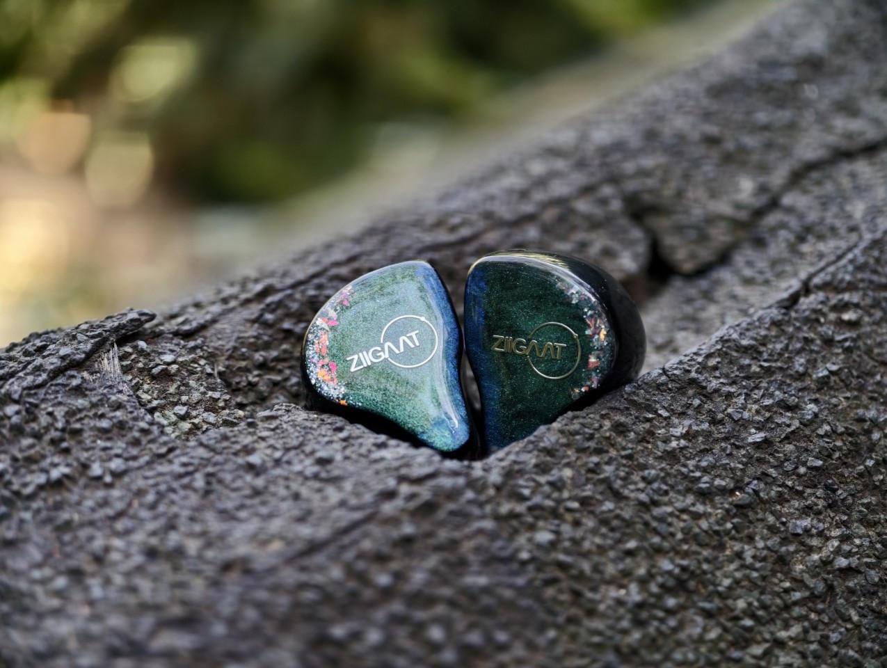 ZiiGaat Luna Review 122 ZiiGaat Luna Review